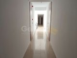 Girne Merkez'de Muhteşem Lokasyonda Satılık Ful Eşyalı 2+1 Daire