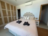 Özel havuzlu ve deniz manzaralı şık satilik Loft 1+1 daire