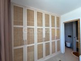 Özel havuzlu ve deniz manzaralı şık satilik Loft 1+1 daire
