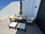 Özel havuzlu ve deniz manzaralı şık satilik Loft 1+1 daire