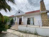 Lapta’da Satılık Şık Tek Katlı 3+1 Villa