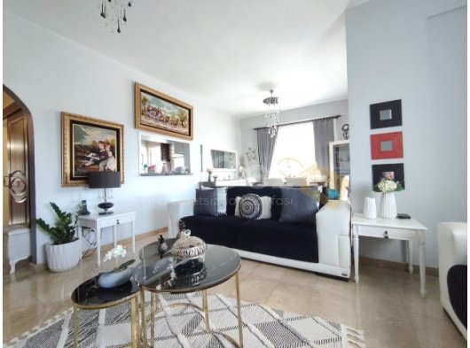 Güzelyurt Merkez'de, Premium Ful Esyalı, Muhteşem Lokasyonda, Cadde Üstü Satılık 3+1 Daire