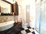 Güzelyurt Merkez'de, Premium Ful Esyalı, Muhteşem Lokasyonda, Cadde Üstü Satılık 3+1 Daire