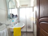 Güzelyurt Merkez'de, Premium Ful Esyalı, Muhteşem Lokasyonda, Cadde Üstü Satılık 3+1 Daire