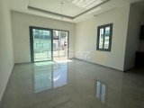 Girne Alsancakta site içerisinde satılık 2+1 daire.. ortak havuzlu