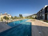 Girne Alsancakta site içerisinde satılık 2+1 daire.. ortak havuzlu
