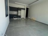 Girne Alsancakta site içerisinde satılık 2+1 daire.. ortak havuzlu