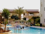 Iskele, Boğaz'da Sunrise Beach Club (1+1) Daire, İlk satır deniz - Satılık Fırsat!