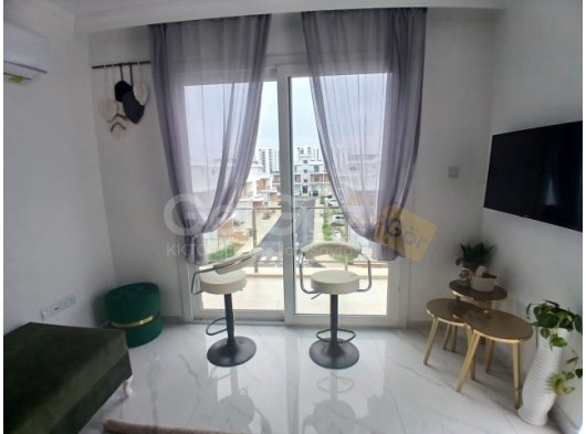 1+1 pent house.70m2 roofgardenfull eşyalı.ELITE PR. Iskele. Longbeach