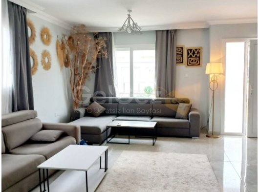 İskele Merkez'de Şık ve Modern 3+2 Villa Kiralık!