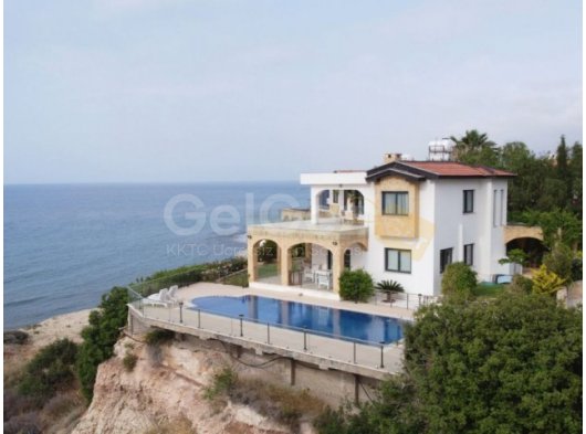 Esentepe, Turkish Title (4+1) Villa