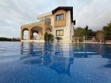 Esentepe, Turkish Title (4+1) Villa