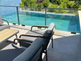 Girne bellapais’de site içerisinde satılık 4+1 daire