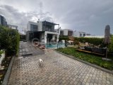 Girne çatalköyde satılık 4+1 lüks villa