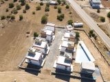 Tatlı su bölgesinde kaçırılmayacak fırsat 3+1 ortak havuzlu satılık villa