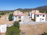 Tatlı su bölgesinde kaçırılmayacak fırsat 3+1 ortak havuzlu satılık villa
