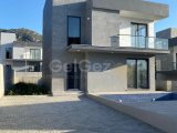 Girne çatal köyde satılık 4+1 özel havuzlu villa