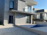 Girne çatal köyde satılık 4+1 özel havuzlu villa