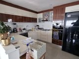 Mağusa şehir merkezinde satılık full eşyalı 2+1 daire