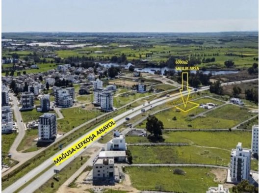 Mağusa Çanakkale’de satılık 5 kat inşaat izinli 558 metre kare arsa