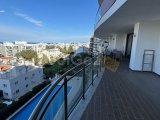 Girne merkezde satılık 3+1 daire ( ortak havuzlu )