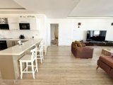 Girne merkezde dağ & deniz manzaralı 3+1 daire (ortak havuzlu )