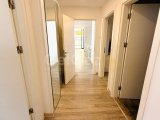 Girne merkezde dağ & deniz manzaralı 3+1 daire (ortak havuzlu )
