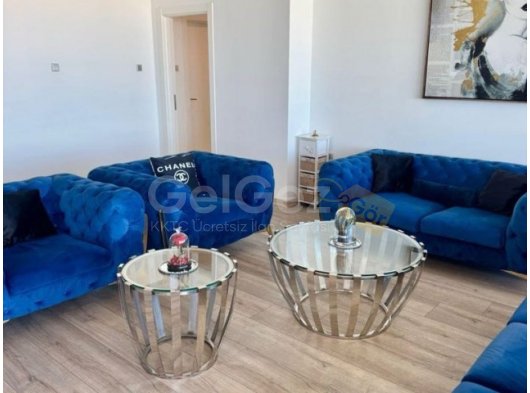 Girne merkezde satılık ortak havuzlu 3+1 daire