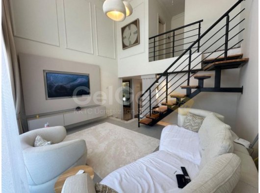 Girne Alsancakta satılık penthouse & ortak havuzlu 2+1 daire