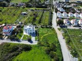 Girne Alsancakta merit hoteler bölgesinde 1318 metre kare arsa