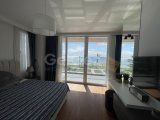 İskelenin en nezih sitesinde satılık 3+1 özel havuzlu villa .