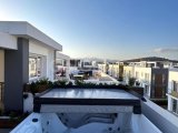 İskele boğazda site içerisinde ortak havuzlu satılık 2+1 daire.
