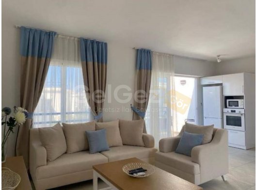 Girne Alsancakta 2+1 Çatı Teraslı Satılık havuzlu daire