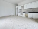 Kyrenia Alsancak'ta Dağ Manzaralı (2+1) Modern Daire
