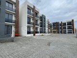 Kyrenia Alsancak'ta Dağ Manzaralı (2+1) Modern Daire