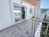 Girne Merkez'de 2+1 Daire, Şehir Manzaralı, Kapalı Otoparklı Fırsat!
