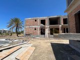 Girne laptada satılık eş değer koçan 4+1 havuzlu villa ( projenin karkası bitmiş durumda ..