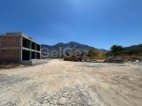 Girne laptada satılık eş değer koçan 4+1 havuzlu villa ( projenin karkası bitmiş durumda ..