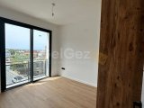 Girne lapta’da acil satılık 3+1 havuzlu site içerisinde daire .