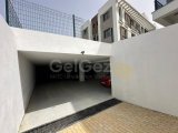 Girne lapta’da acil satılık 3+1 havuzlu site içerisinde daire .