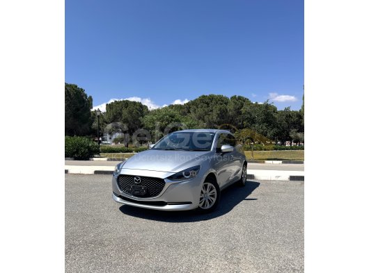Mazda2