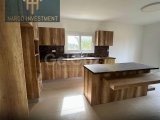 Girne çatal köyde acil satılık 5+1 villa