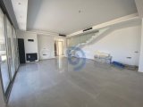 Girne Lapta Satılık 4+1 Özel Havuzlu Lüks Villa