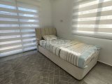 İSKELE BAHÇELER DE MERİT OTEL KARŞISI SAHİLE BİRKAÇ ADIM UZAKLIKTA SATILIK VİLLA