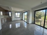Girne Çatalköyde ana yola yakın türk koçanlı satılık 2+1 daireler