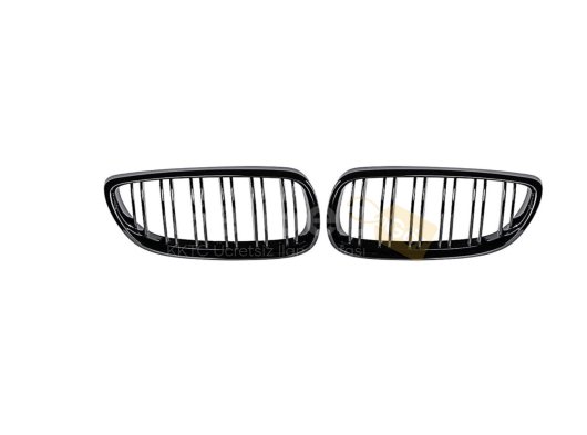 3 SERISI E92 2006-2009 IÇIN UYUMLU M3 GÖRÜNÜM PANJUR (CIFT CIZGI BÖBREK) PIANO BLACK