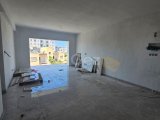 ÇANAKKALE BÖLGESİNDE 2 1 SATILIK DAİRE 85 M2 ÖNDEN YÜZDE ELLİ KALAN 1 SENE VADEYI AZ DAHA UZATMA IMKANI TESLIM 2 AY SONRA EŞDEĞER KOÇAN EŞYASIZ SATILIKTIR