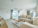 Girne Alsancak, Escape Beach Bölgesin'de Satılık, 1+1 Loft Daire, full EşyalıI, Ortak Havuzlu çok Şık Bir Site'de , Bahçe Katı, Havuz , Deniz Manzaralı