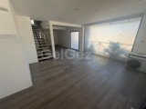 Fırsat!!! Girne Merkezde 170m2 İki Katlı Dükkan