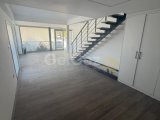 Fırsat!!! Girne Merkezde 170m2 İki Katlı Dükkan